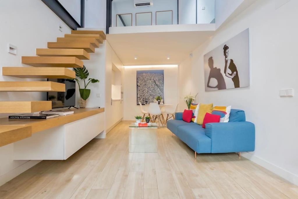 Location Location Location F42 Apartment *